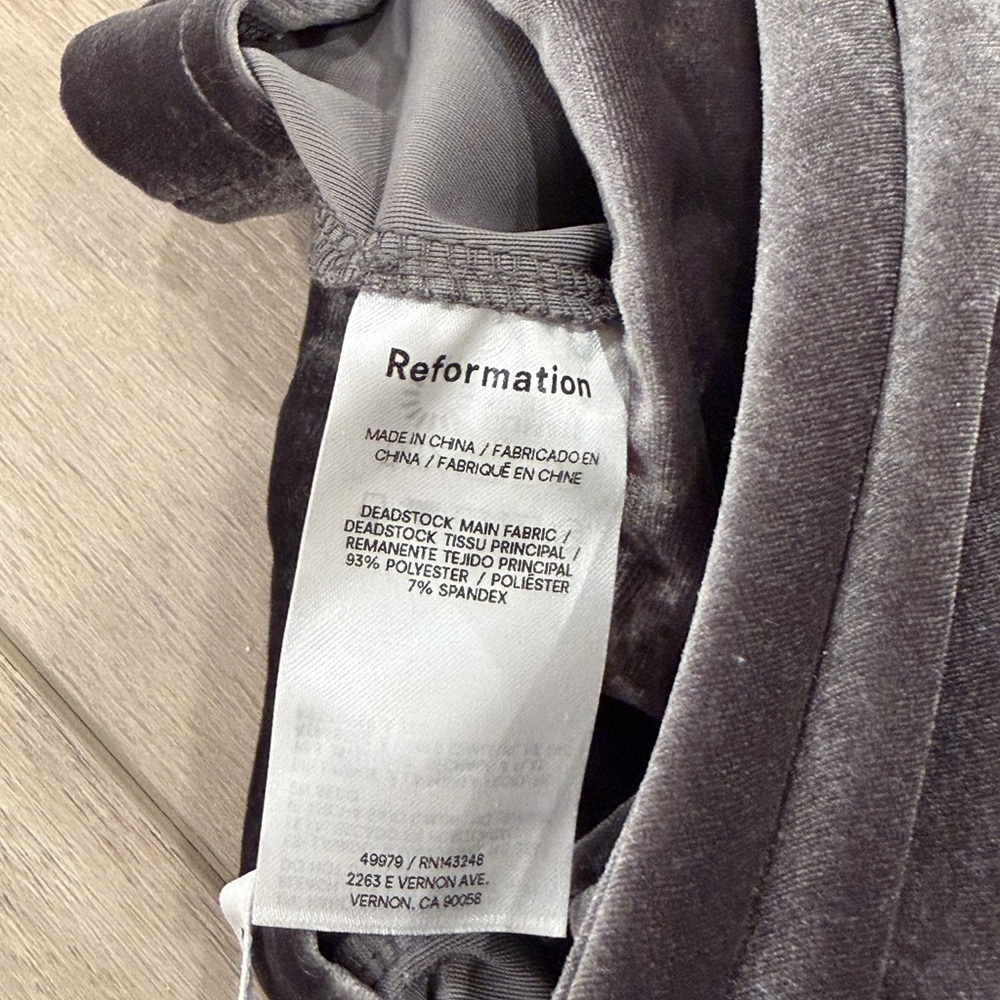 Reformation Women’s Maria Knit Skirt Velvet Stone Size XS $128 - Picture 8 of 10